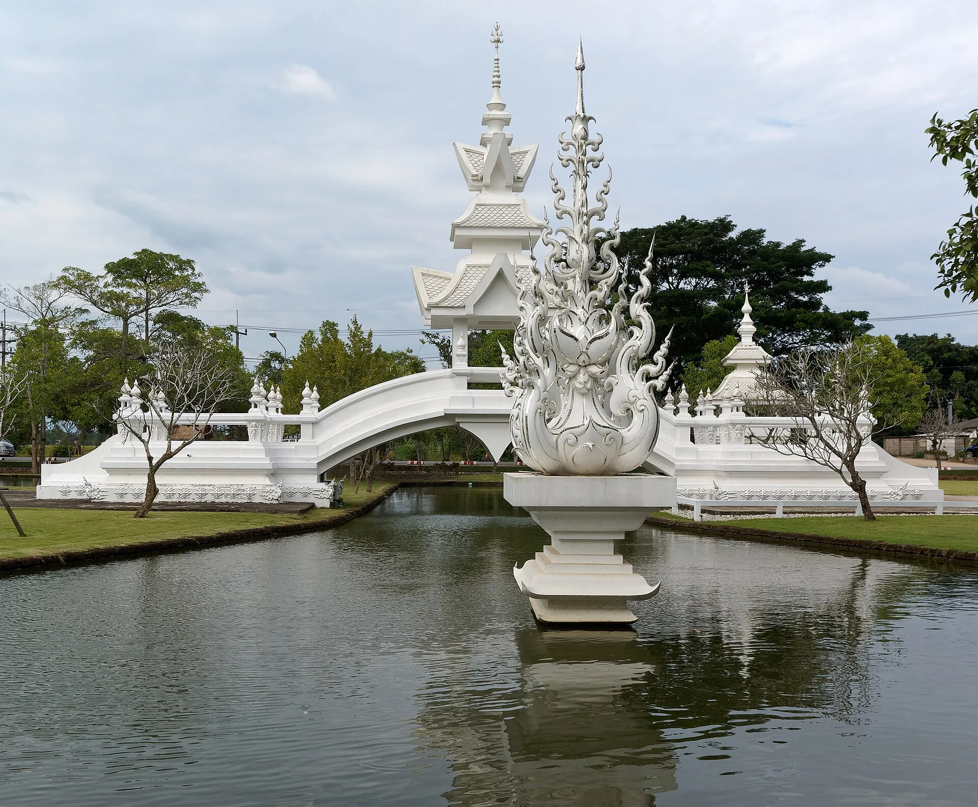 Le Temple Blanc de Chiang Rai, Wat Rong Khun, dans le nord de la Thaïlande